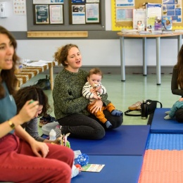 Free group singing sessions for new mums & babies in Southwark (Ellen Brown)
