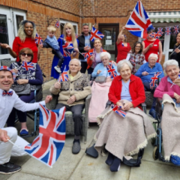 Spirit of the 1940s – Sway care home invites community to honour VE Day