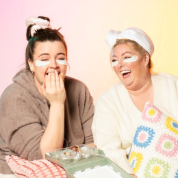 Mel Moon & Tal Davies: BYOB (Bring Your Own Bestie) – WARM UP