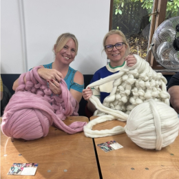 Arm Knitting Blanket Workshops 