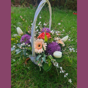 🌸🎷 Floral Jazz – Kids Easter Egg Basket Workshop! 🐣🧺