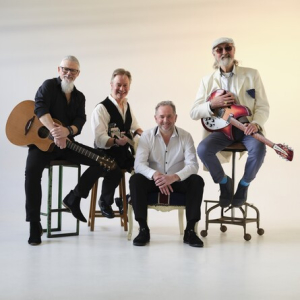  The Searchers & Hollies Experience