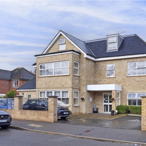 Putting on the ritz: New Malden care home to host a party for the ages