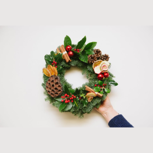 🎄✨ Christmas Door Wreath Workshop at The Button Factory✨🎄