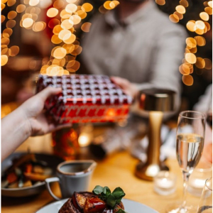 Santa's Sunday Lunch At Kettering Park Hotel