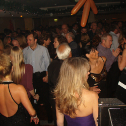 CHOBHAM, SURREY 35S TO 60S PLUS PARTY FOR SINGLES AND COUPLES - FRIDAY 5 JULY