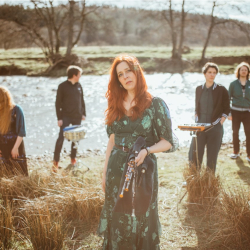 Kathryn Tickell and The Darkening