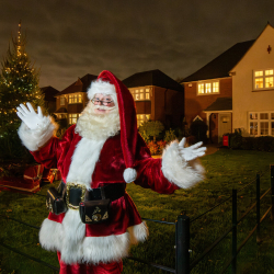 Santa’s coming to town! Housebuilder invites Lichfield community for a day of festive fun