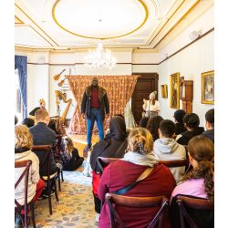 New International Encounter Presents: Shakespeare in a Suitcase – Hamlet