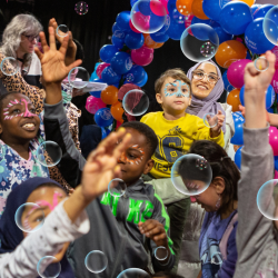 Big Red Bath Bubble Disco