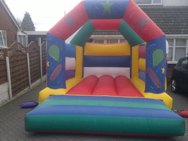 Roxie's Bouncy Castle Hire Cannock