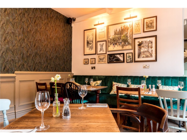 City Gate boutique hotel & pub in exeter