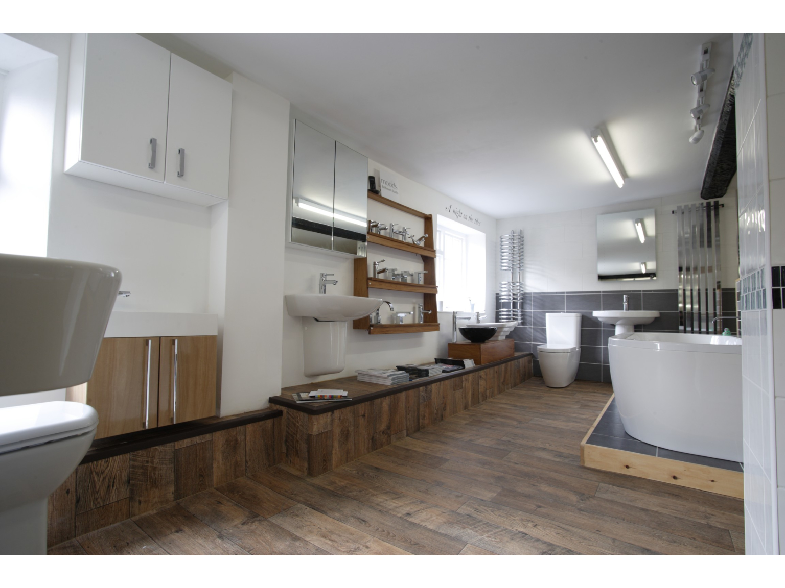 Rothwell Tiles & Bathrooms Ltd Kettering