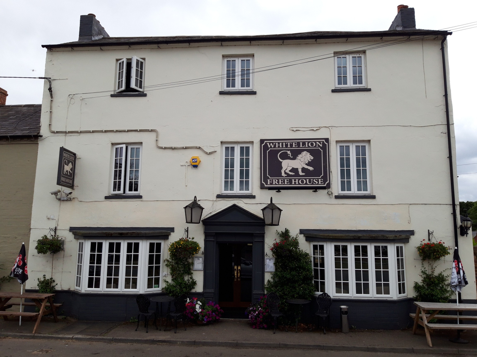 the-white-lion-pub-north-kilworth-market-harborough