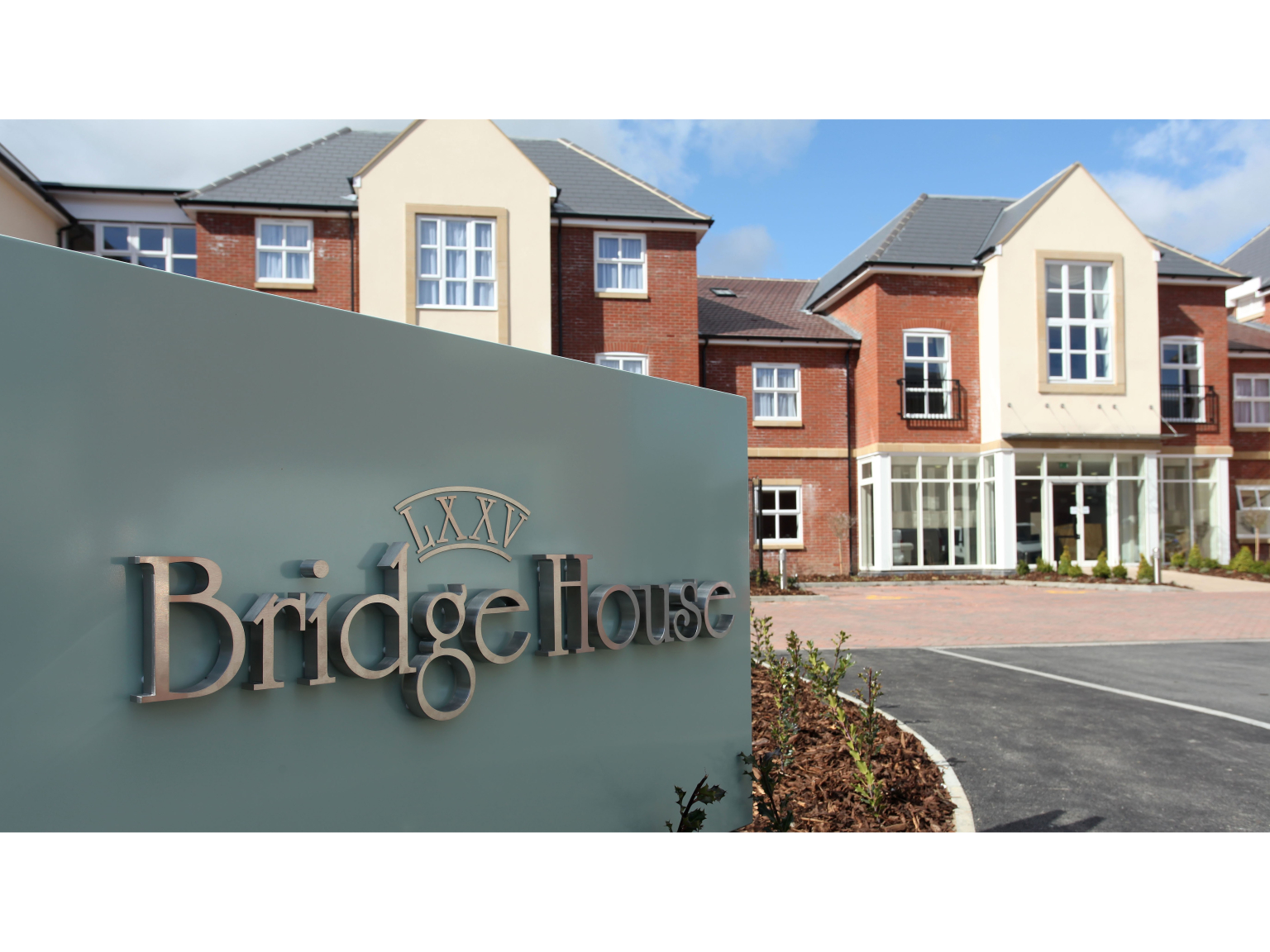 Bridge House one of the best residential care homes in Abingdon