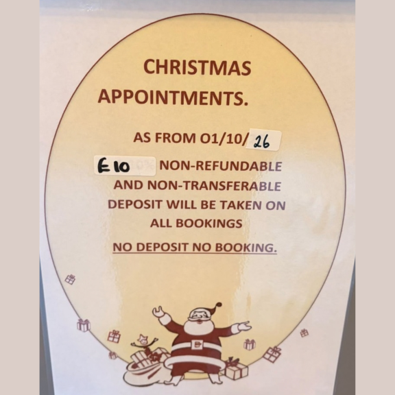 🎄✨ Christmas Bookings Are Now Open At Scizzor Act Hair Design! ✨🎄
