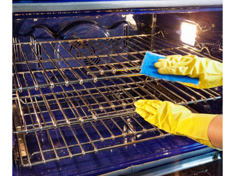 10% OFF YOUR FIRST OVEN CLEAN