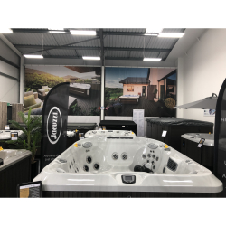 Save Up to £5,600 on a Jacuzzi® hot tub