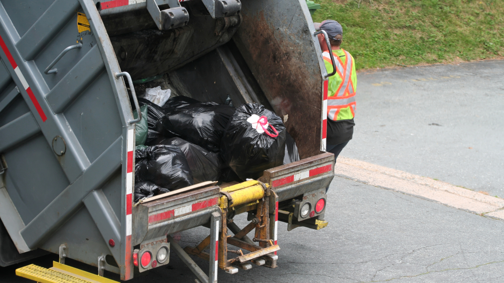 69972e110a6f6c0ad3445b8d