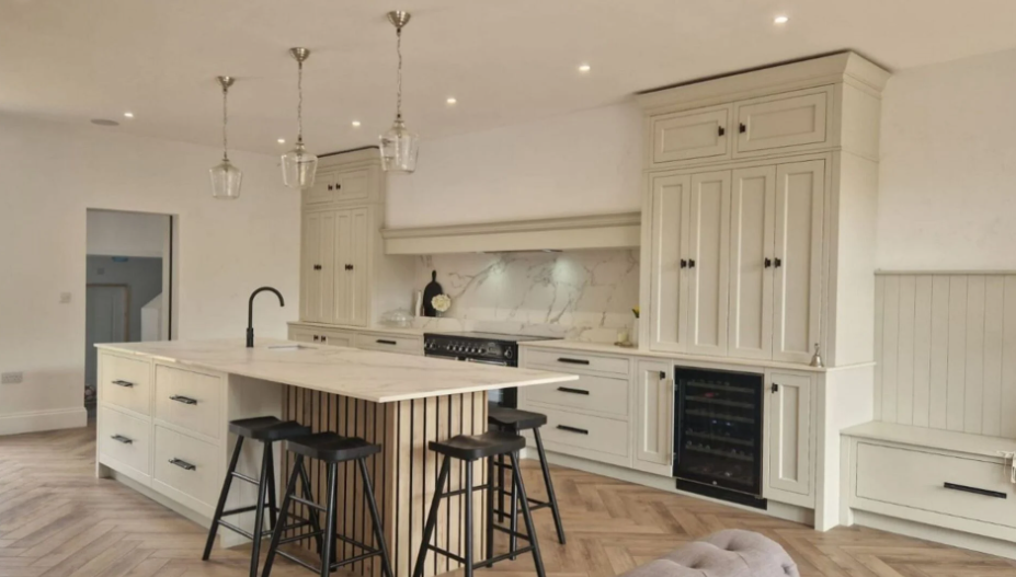 694a6b9afb70e704f8406fd2